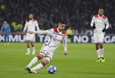 因财务危机 因财务危机